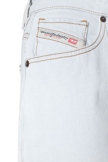 1999 0079Z Straight Jeans Diesel UK Light Blue