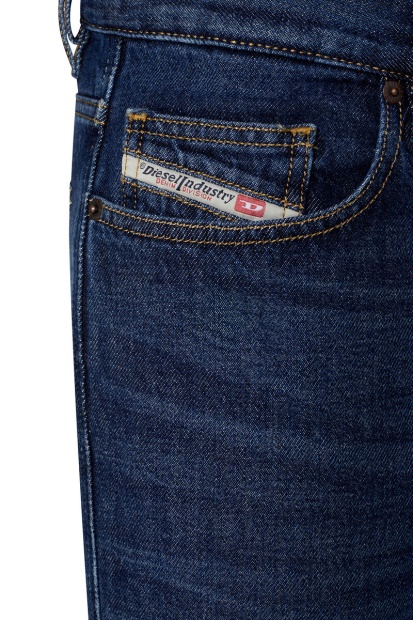 Dark Blue Diesel UK 2020 D-Viker 09C03 Straight Jeans