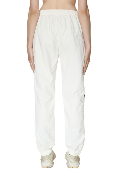 Awwb-Sweang-Ht25 Diesel UK White