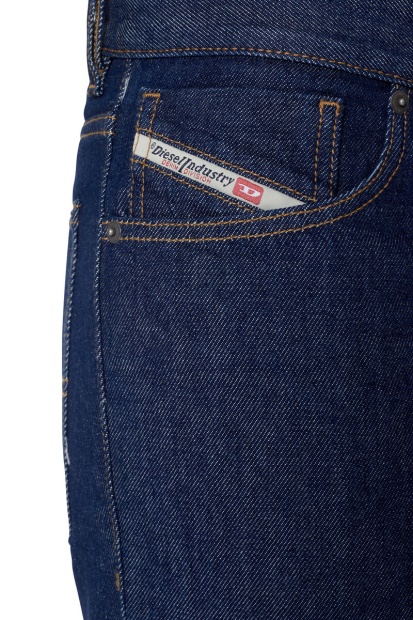 1995 Z9B85 Straight Jeans Diesel UK Dark Blue