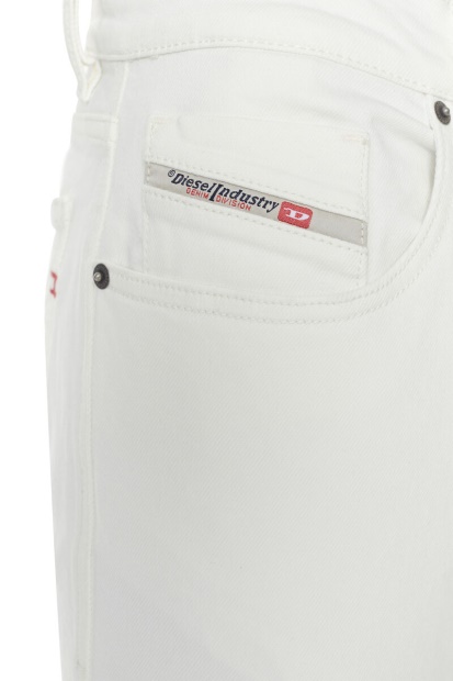 White Diesel UK 2019 D-Strukt 09D63 Slim Jeans
