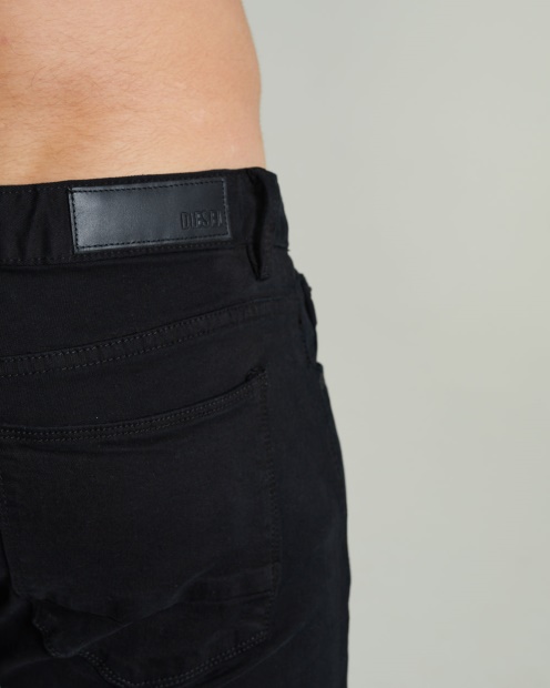 Saxon Skinny Diesel UK Black