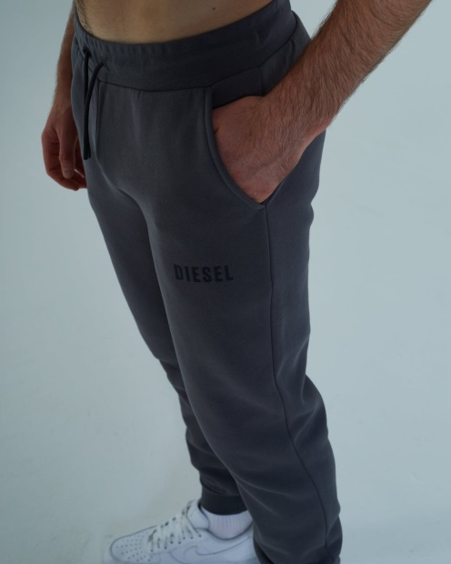 Finn Jogger Basalt Dark Diesel UK Grey