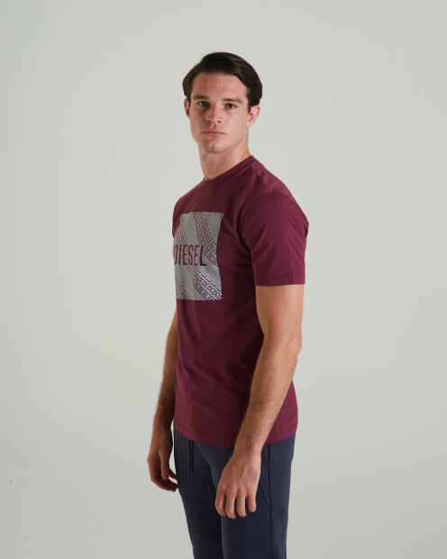 Garric Tee Berry Diesel UK Wine