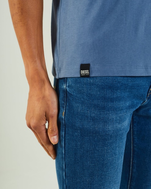 Basic Scott O Neck Mountain Diesel UK Blue