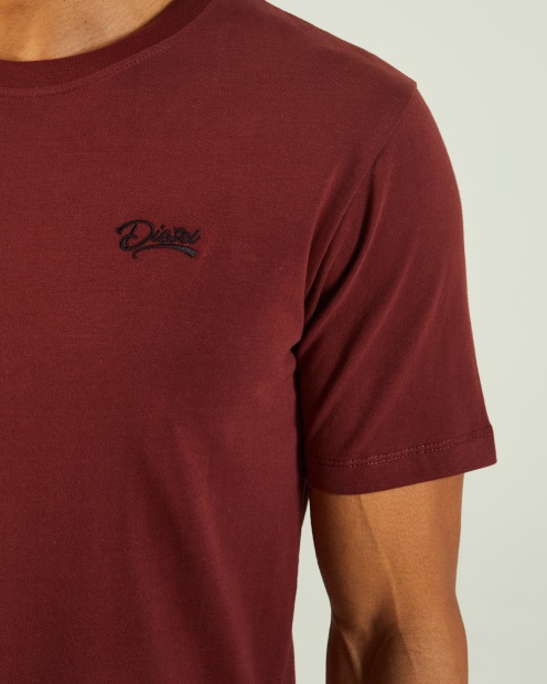 Basic Scott O Neck Tee Vineyard Diesel UK Wine