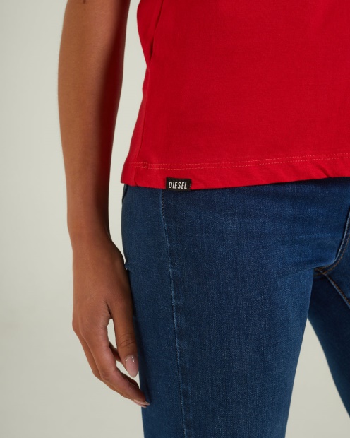 Ada Basic Tee True Red Diesel UK