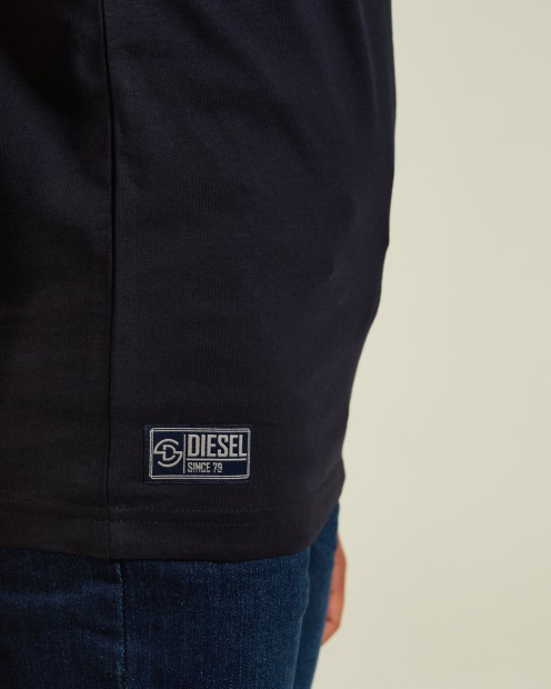 Joshua Tee Navy Diesel UK Red