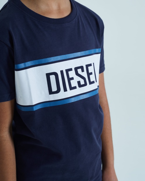 Doyle Tee Navy Diesel UK Red