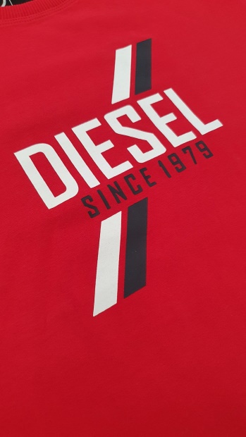 Curt Tee Red Diesel UK Navy