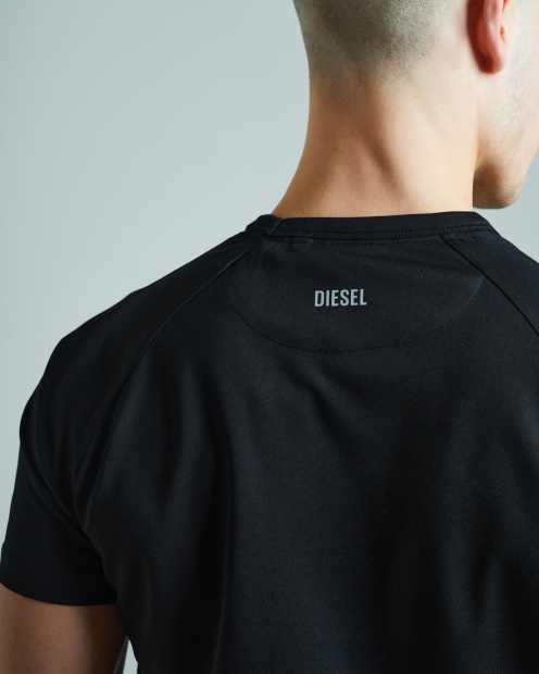 Diesel UK Aaro Tee New Black Red